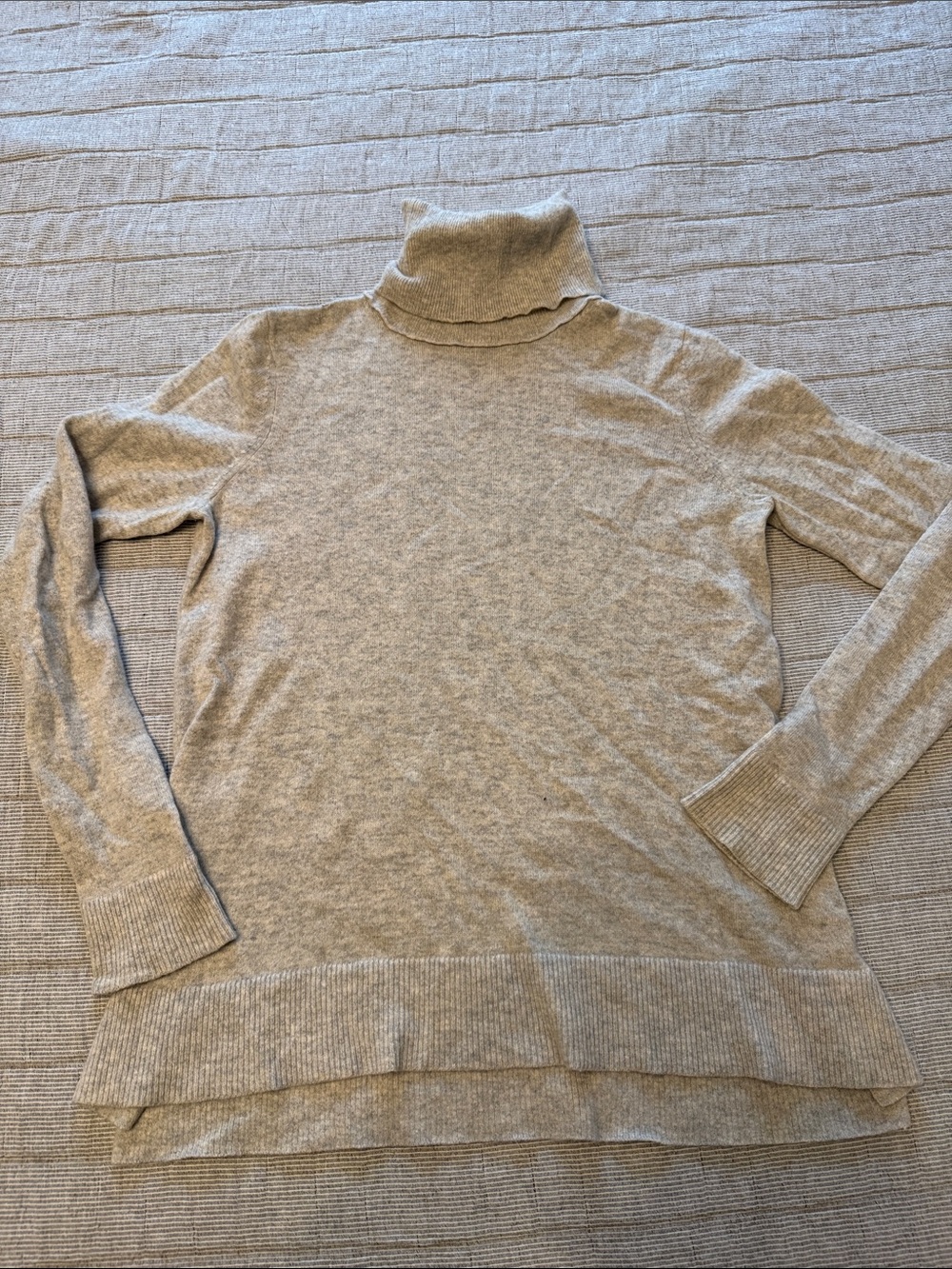 Vince Grey Cashmere Turtleneck Sweater